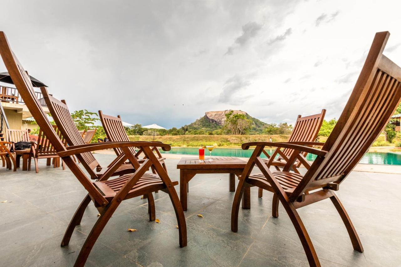 Sigiriya King'S Resort Екстериор снимка