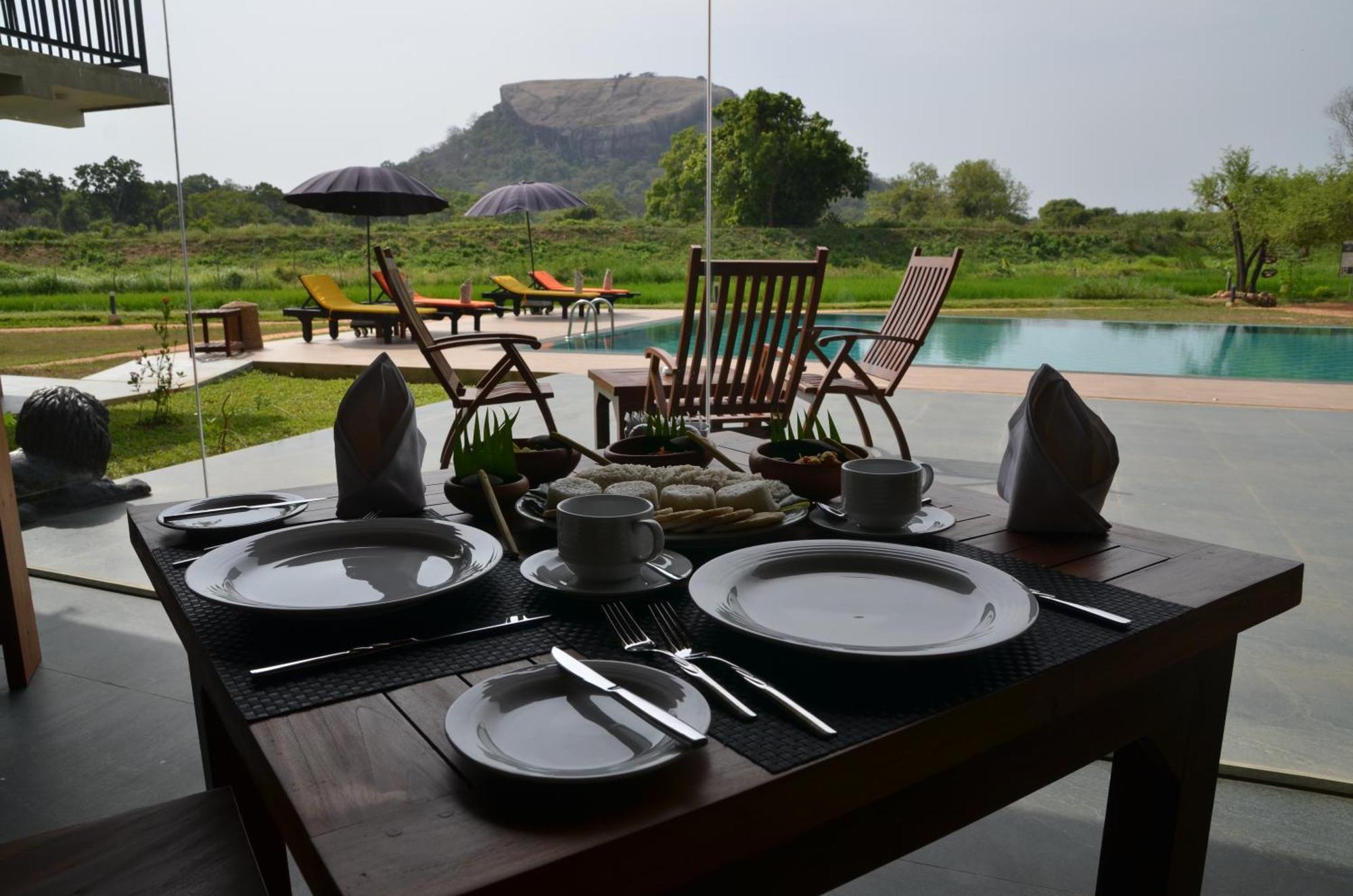 Sigiriya King'S Resort Екстериор снимка
